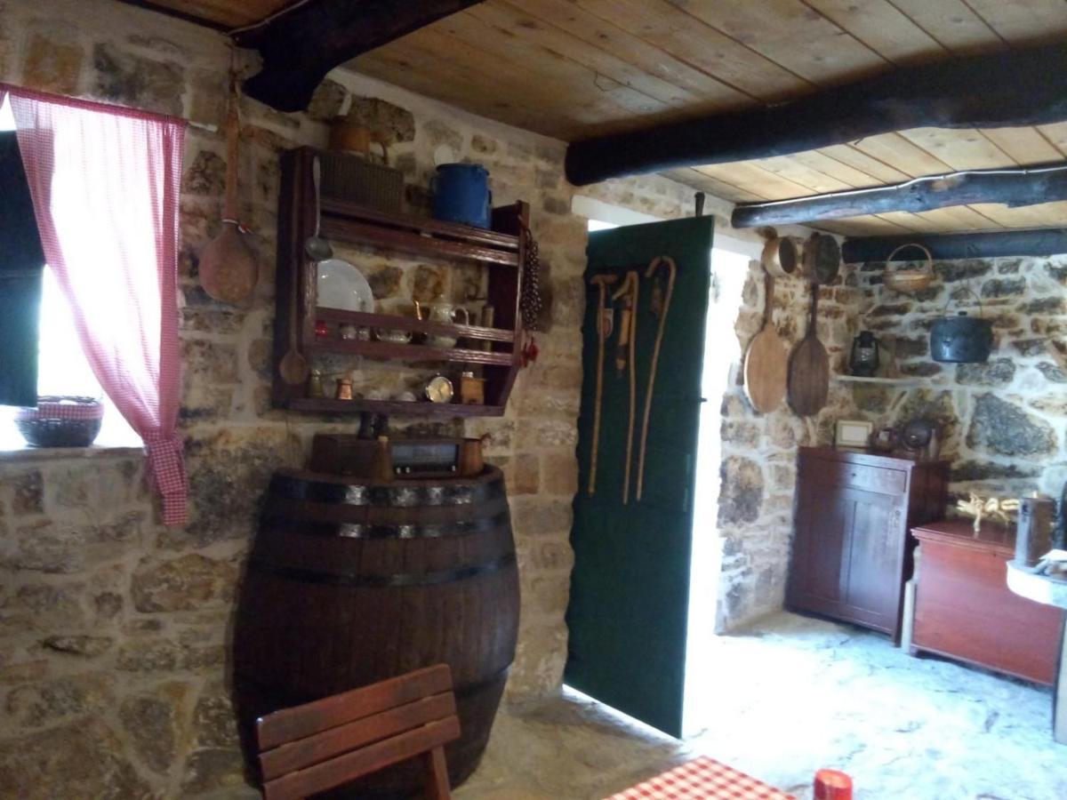 House Kuna Bristane Extérieur photo