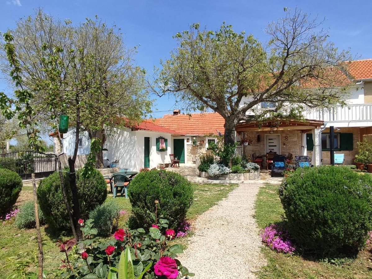 House Kuna Bristane Extérieur photo