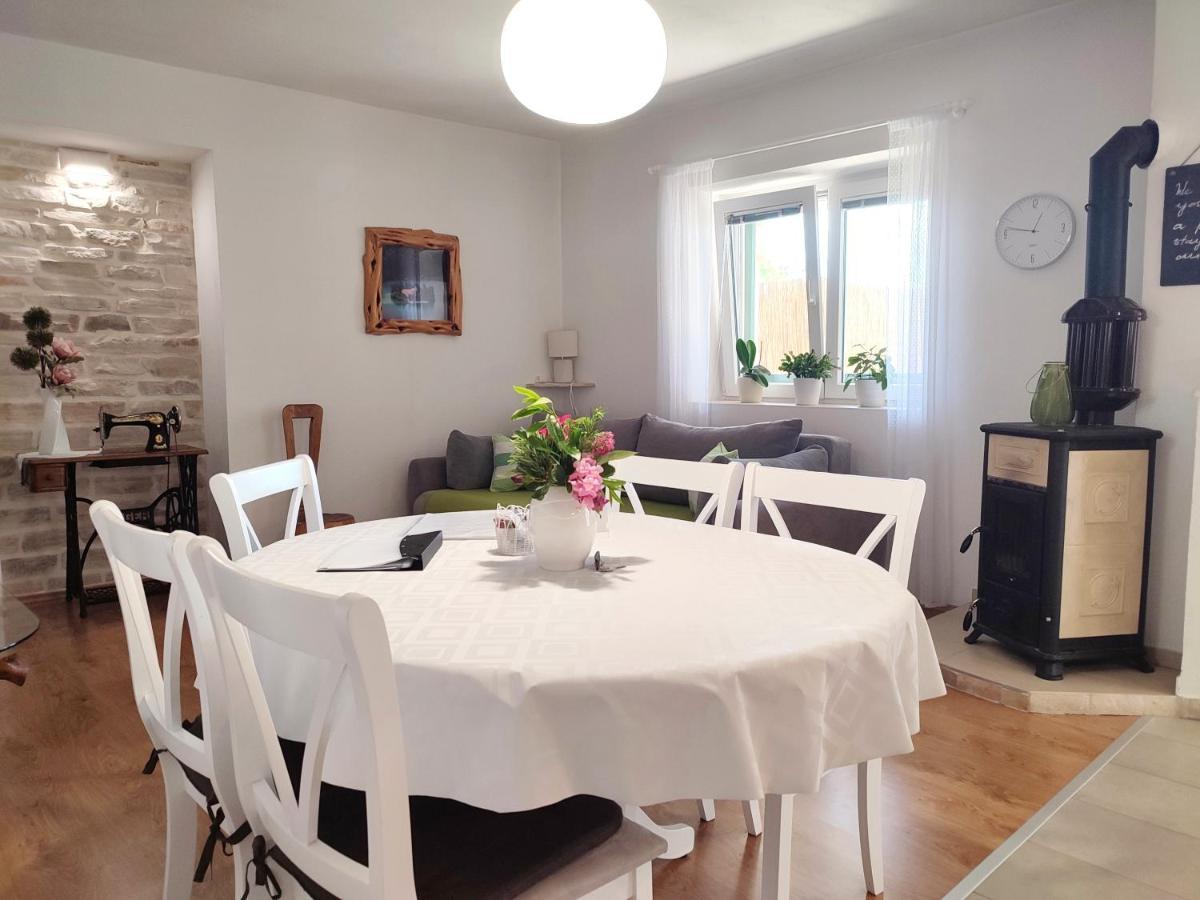 House Kuna Bristane Extérieur photo